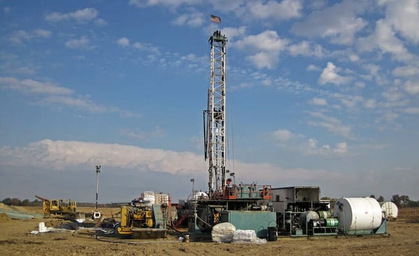 US added 38 percent more oil and gas rigs last year